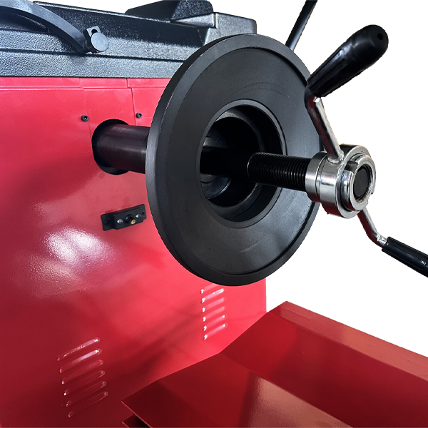 KT-B795L wheel mounting shaft and hub