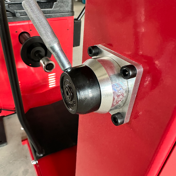 KT-B795L wheel balancing shaft housing