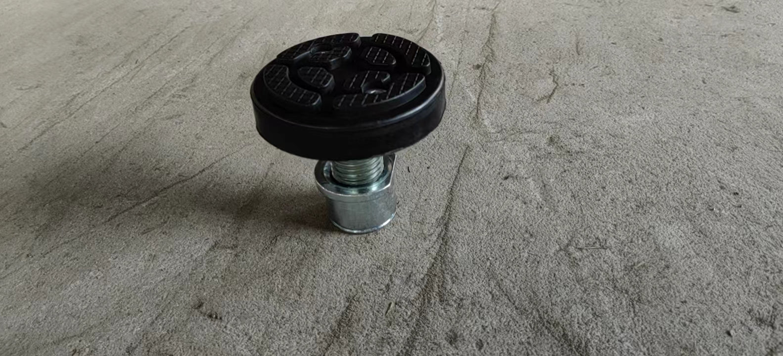 KATOOL KT-MP1 rubber and metal lift screw pad product view